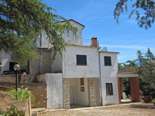 Villa Indipendente in vendita a Marsciano, Umbria