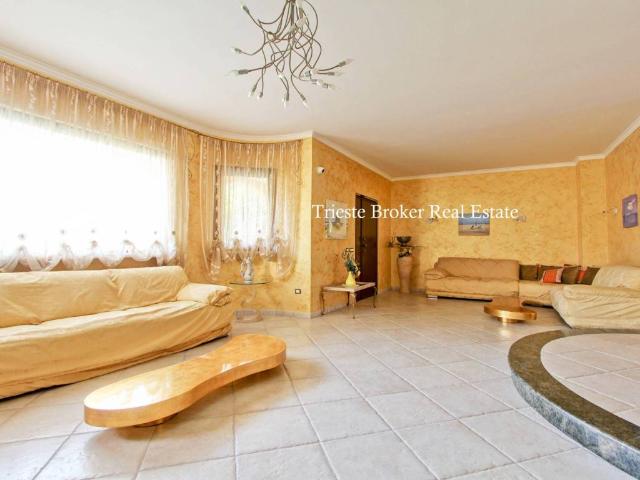 Villa Indipendente in vendita a Marta, Lazio