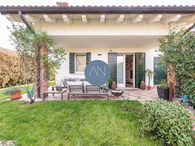 Villa Indipendente in vendita a Martellago, Veneto
