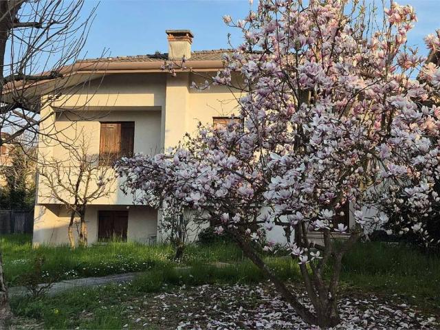 Villa Indipendente in vendita a Martellago, Veneto