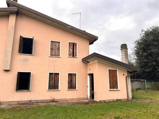 Villa Indipendente in vendita a Martellago, Veneto