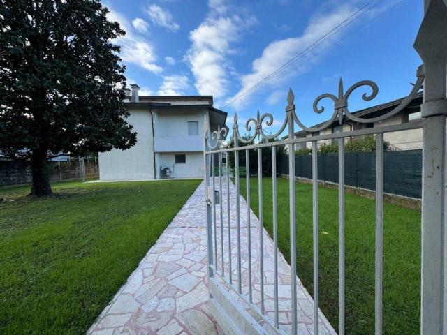 Villa Indipendente in vendita a Martellago, Veneto