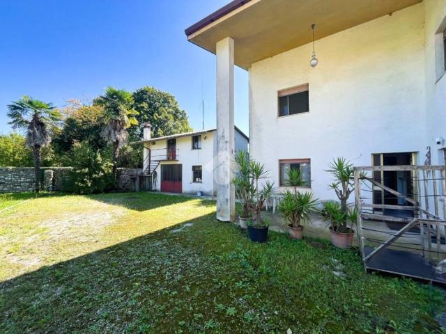 Villa Indipendente in vendita a Martignacco, Friuli-Venezia Giulia