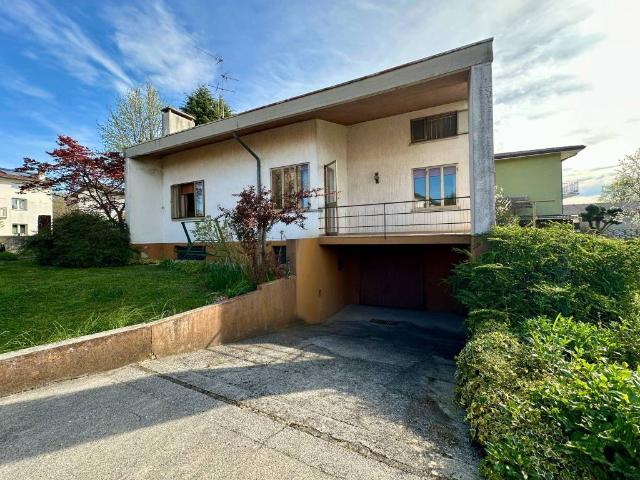 Villa Indipendente in vendita a Martignacco, Friuli-Venezia Giulia