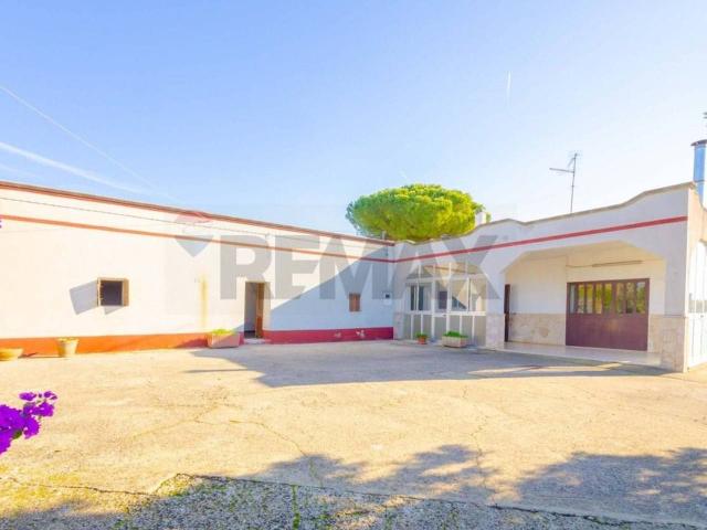 Villa Indipendente in vendita a Puglia, Taranto
