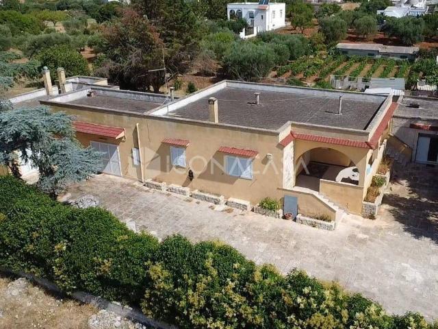 Villa Indipendente in vendita a Martina Franca, Taranto