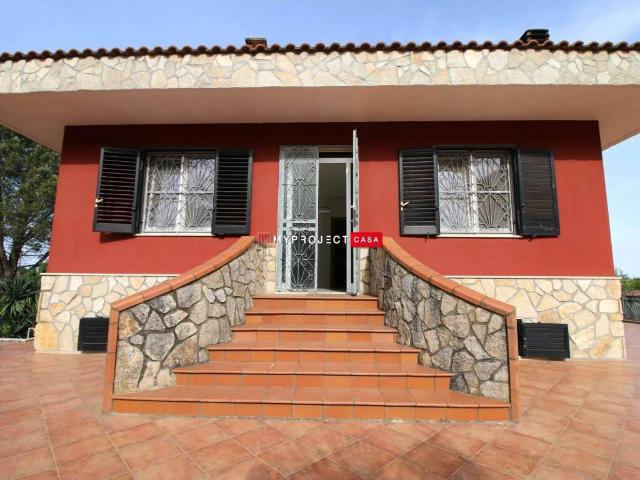 Villa Indipendente in vendita a Puglia, Taranto