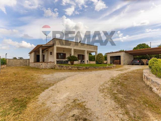 Villa Indipendente in vendita a Puglia, Taranto