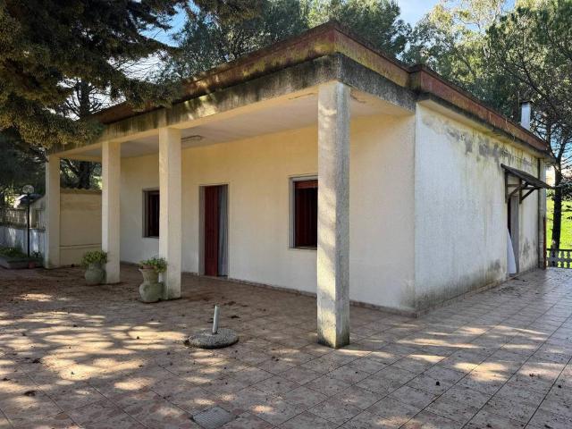 Villa Indipendente in vendita a Martina Franca, Taranto