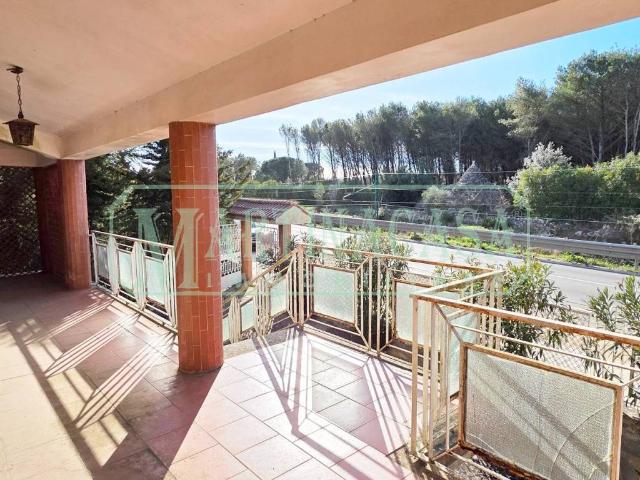 Villa Indipendente in vendita a Puglia, Taranto