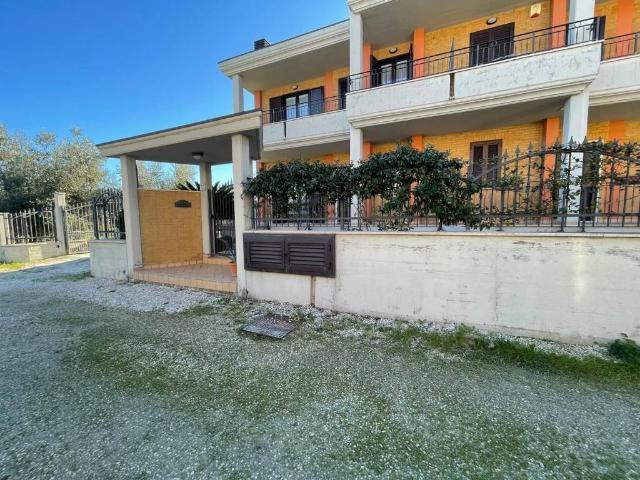 Villa Indipendente in vendita a Unione dei Comuni della Val Vibrata, Martinsicuro