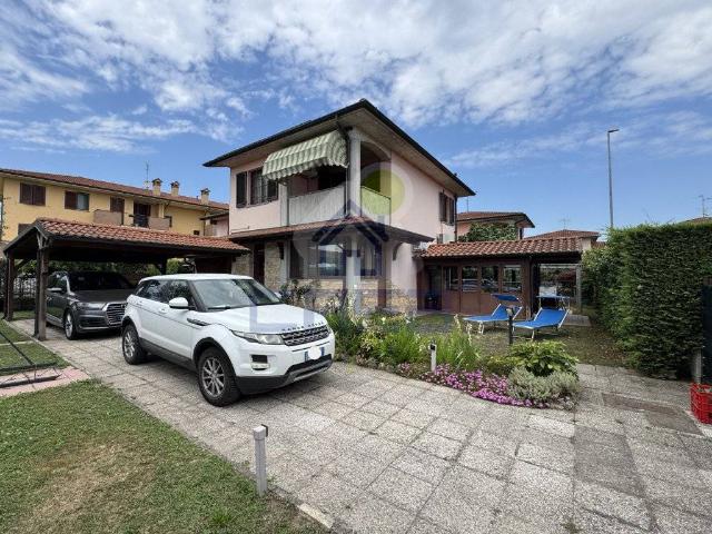 Villa Indipendente in vendita a Marudo, Lombardia