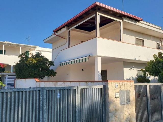 Villa Indipendente in vendita a Campomarino di Maruggio, Puglia