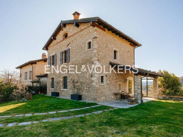Villa Indipendente in vendita a Unione dell'Appennino Bolognese, Marzabotto