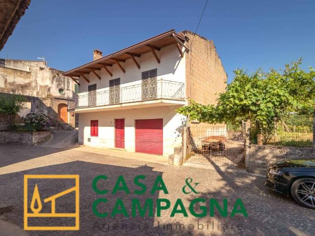 Villa Indipendente in vendita a Marzano Appio, Campania