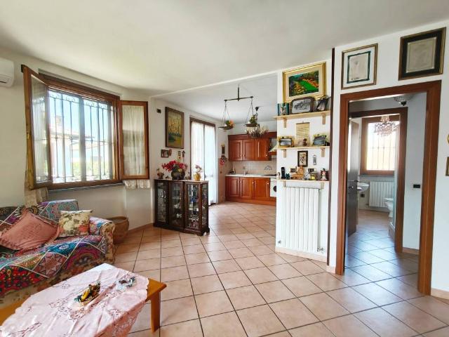 Villa Indipendente in vendita a Marzano, Lombardia