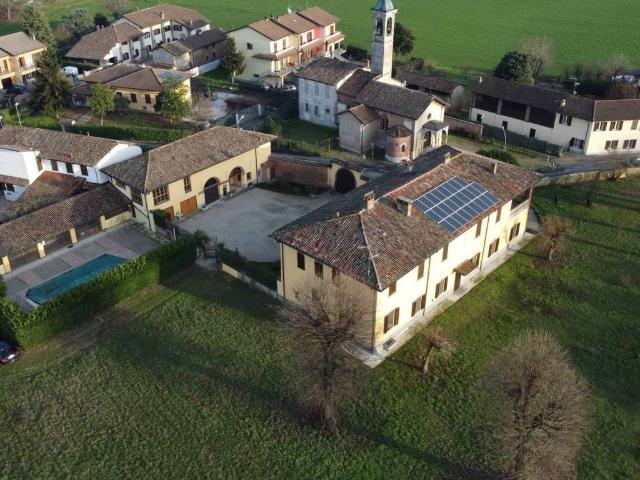 Villa Indipendente in vendita a Marzano, Lombardia