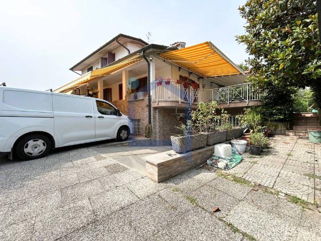 Villa Indipendente in vendita a Unione Comuni Basiano Masate, Masate
