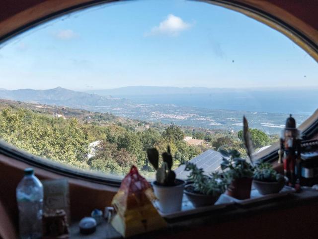 Villa Indipendente in vendita a Mascali, Sicilia