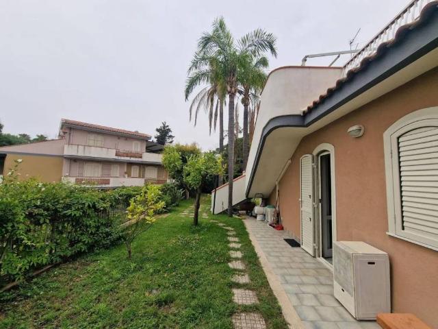 Villa Indipendente in vendita a Fondachello, Mascali