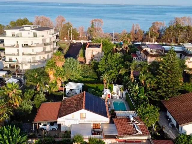 Villa Indipendente in vendita a Fondachello, Mascali