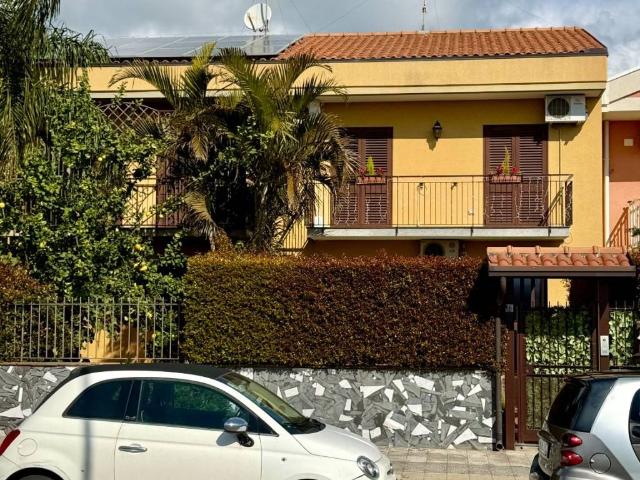 Villa Indipendente in vendita a Mascali, Sicilia
