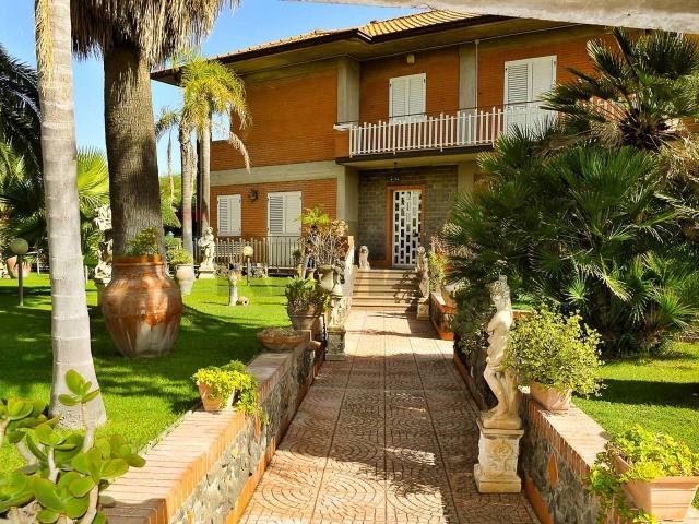 Villa Indipendente in vendita a Sciara, Mascalucia