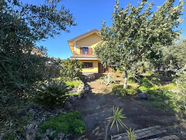 Villa Indipendente in vendita a Mascalucia, Sicilia