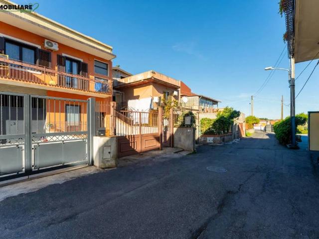 Villa Indipendente in vendita a Sciara, Mascalucia