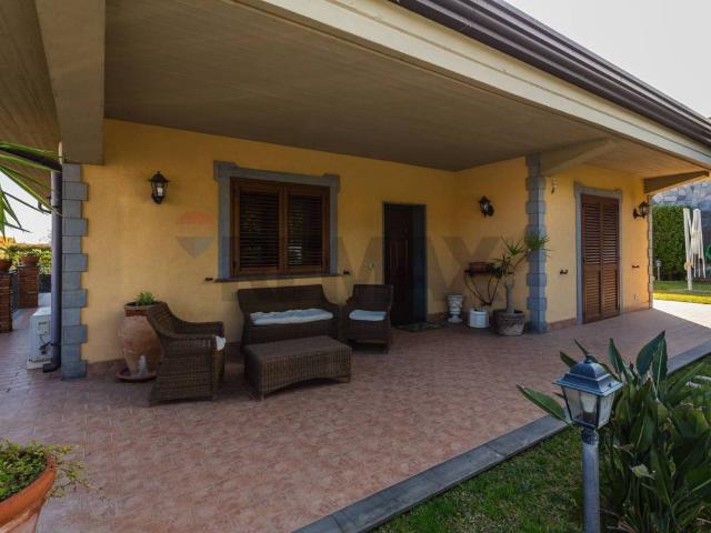Villa Indipendente in vendita a Massannunziata, Mascalucia