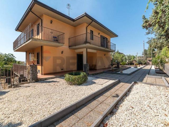 Villa Indipendente in vendita a Massannunziata, Mascalucia