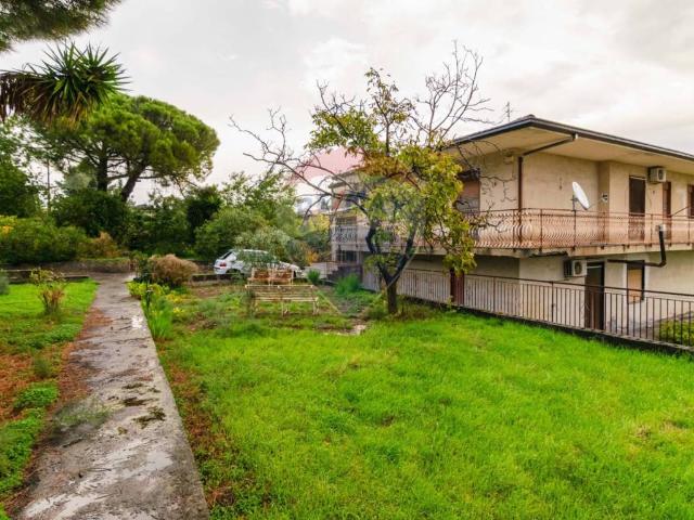 Villa Indipendente in vendita a Massannunziata, Mascalucia