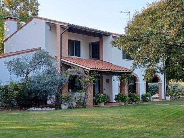 Villa Indipendente in vendita a Maserada Sul Piave, Veneto