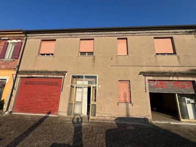 Villa Indipendente in vendita a Masi Torello, Reggio Emilia