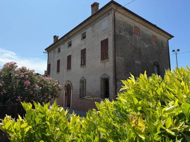 Villa Indipendente in vendita a Masi Torello, Reggio Emilia
