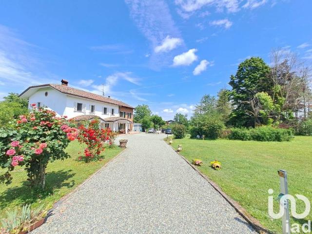 Villa Indipendente in vendita a Piemonte, Alessandria