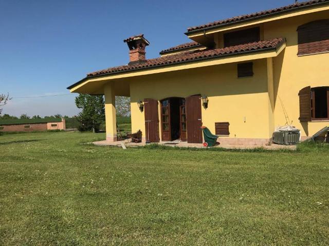 Villa Indipendente in vendita a Piemonte, Alessandria