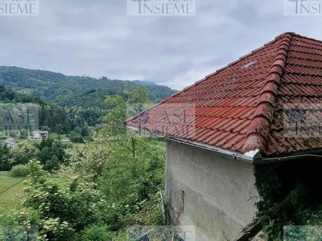 Villa Indipendente in vendita a Masone, Liguria