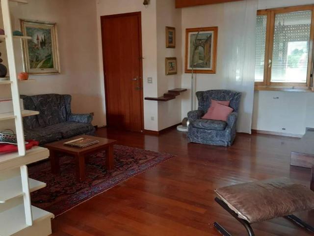 Villa Indipendente in vendita a Margine Coperta, Pistoia