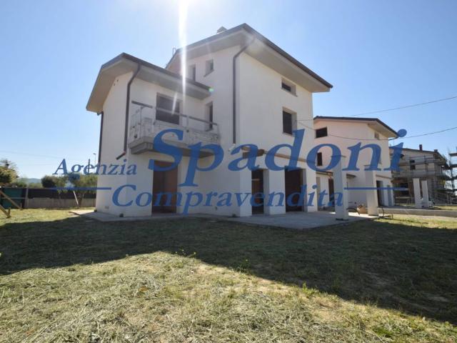 Villa Indipendente in vendita a Pistoia