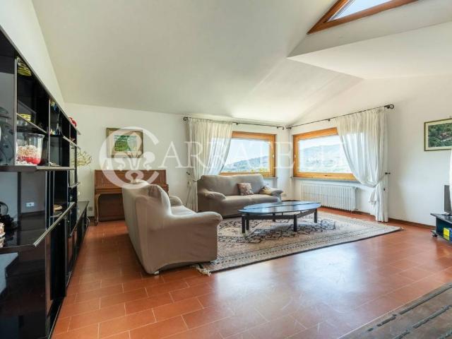 Villa Indipendente in vendita a Massa e Cozzile, Massa E Cozzile