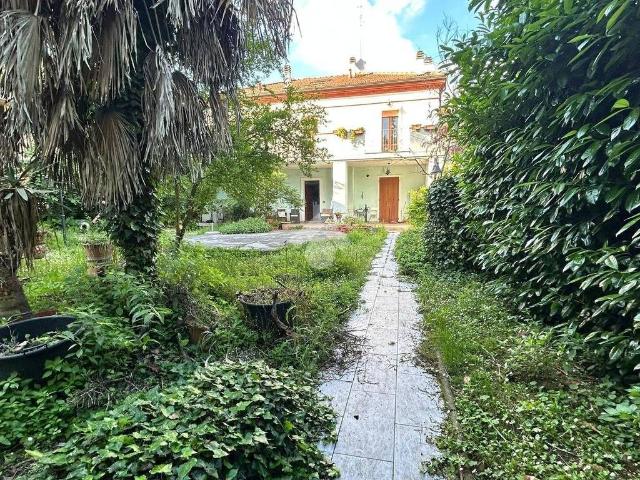 Villa Indipendente in vendita a Unione dei comuni della Bassa Romagna, Massa Lombarda