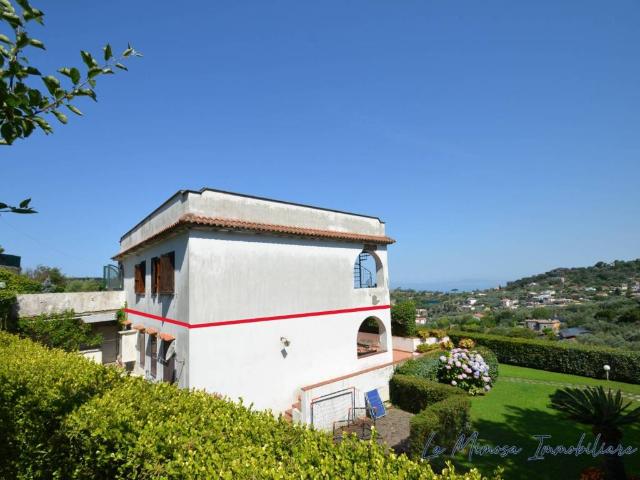 Villa Indipendente in vendita a Massa Lubrense, Campania
