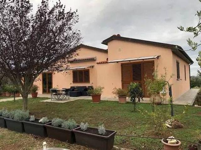 Villa Indipendente in vendita a Massa Marittima, Toscana