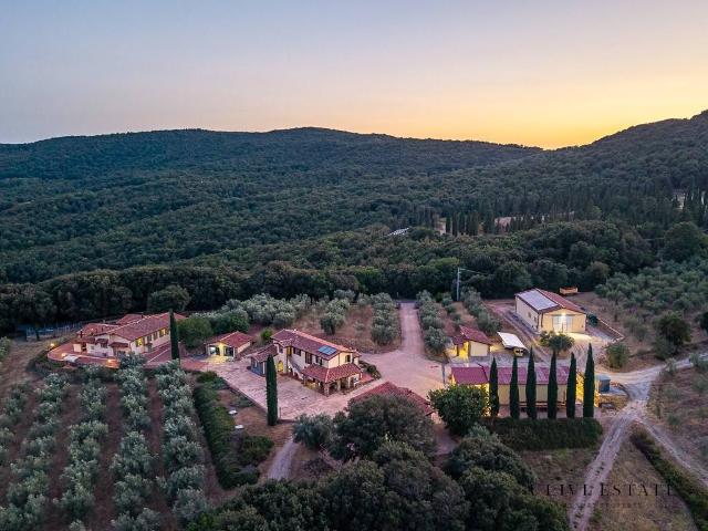 Villa Indipendente in vendita a Massa Marittima, Toscana