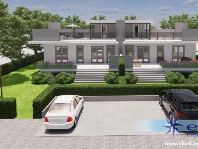 Villa Indipendente in vendita a Marina di Massa, Marina Di Massa