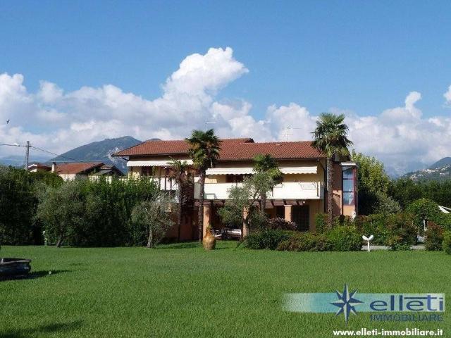 Villa Indipendente in vendita a Cinque Vie, Marina Di Massa