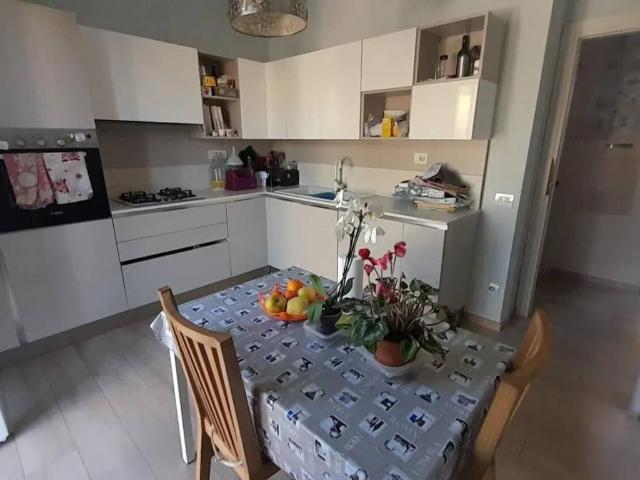 Villa Indipendente in vendita a Cinque Vie, Marina Di Massa