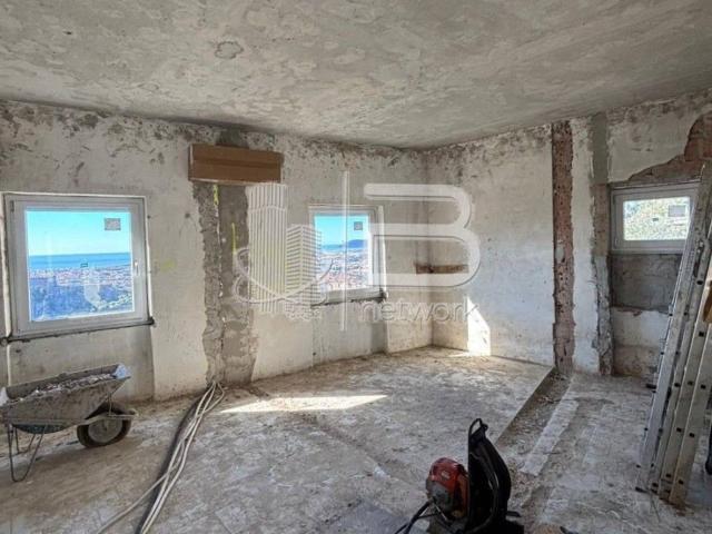 Villa Indipendente in vendita a San Carlo, Marina Di Massa