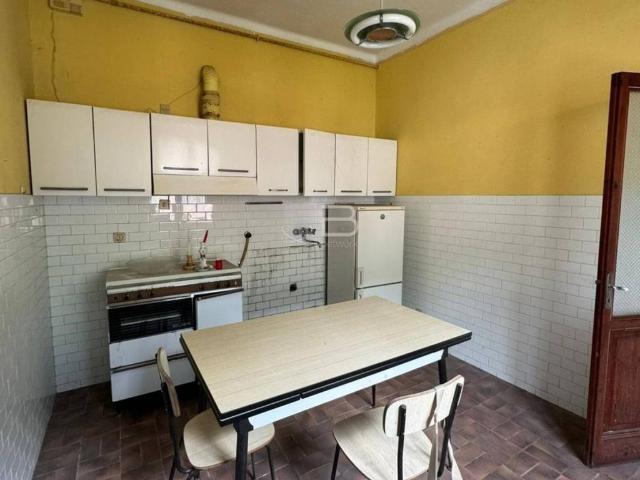 Villa Indipendente in vendita a Marina Di Massa, Toscana